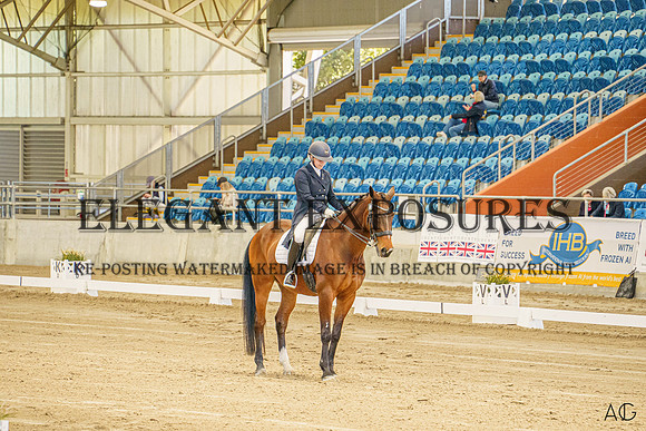 _AJG3944