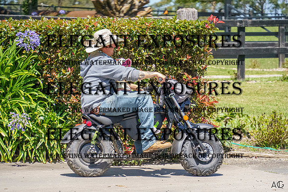 _AJG2872
