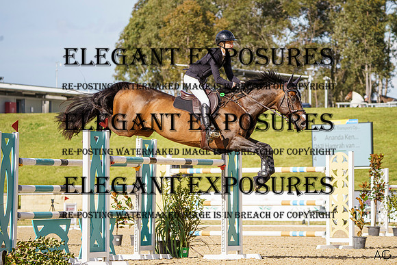 _AJG7933