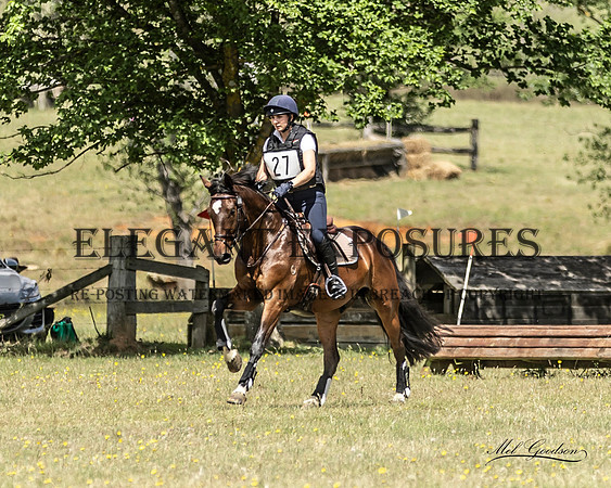 MKG_7570