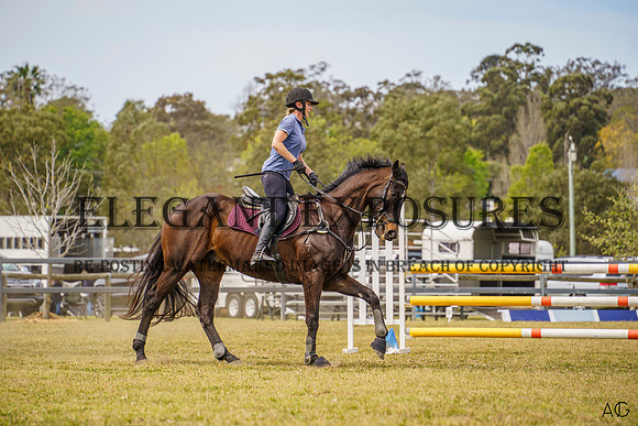 _AJG4572