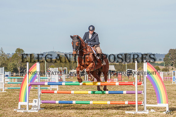 _AJG8042